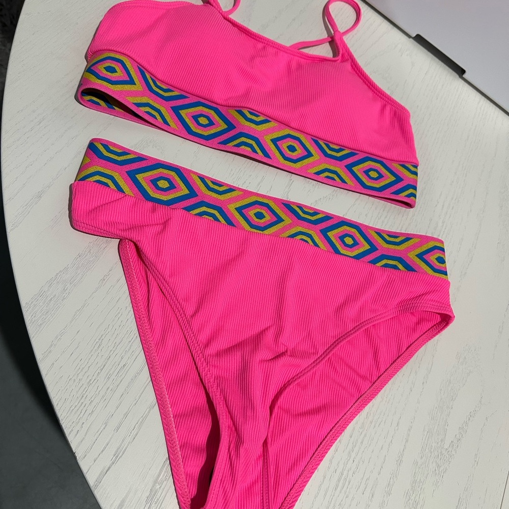 SHEIN Pink Bikini with Multicolor Geometric Band
